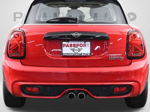 Used 2021 MINI Cooper S image 8