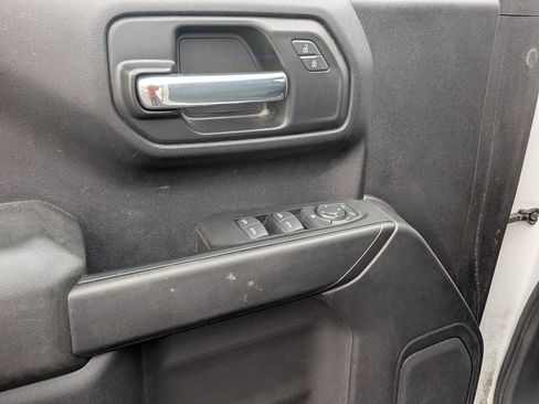 Used 2023 Chevrolet Silverado 1500 Custom image 15