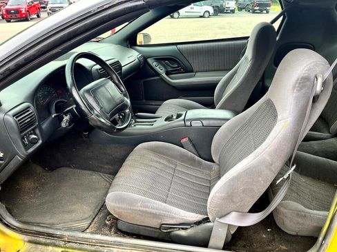 Used 1998 Chevrolet Camaro LT w/ Preferred Equipment Group 2 image 9