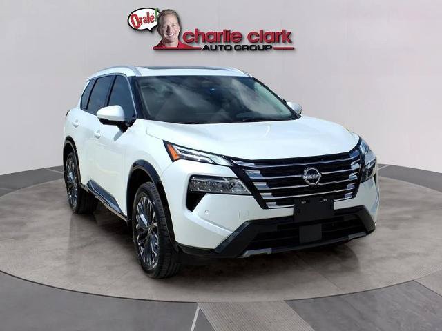 Certified 2025 Nissan Rogue Platinum FWD image 7