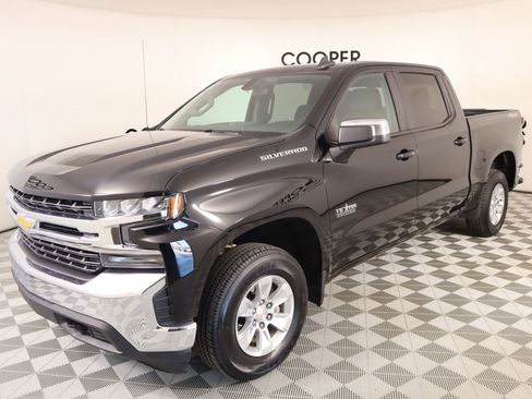 Used 2021 Chevrolet Silverado 1500 LT w/ Convenience Package II image 10