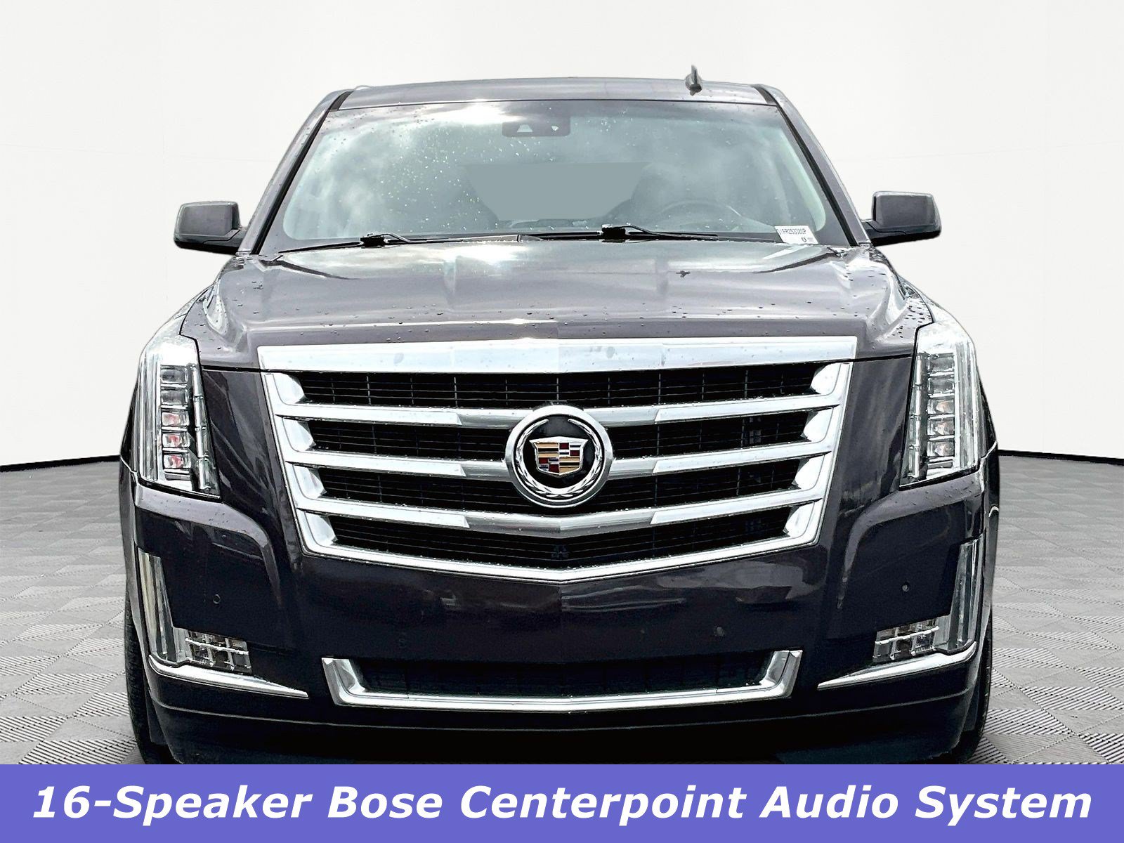 Used 2015 Cadillac Escalade Luxury RWD image 2