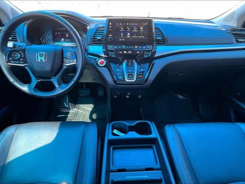 Used 2024 Honda Odyssey Touring image 16