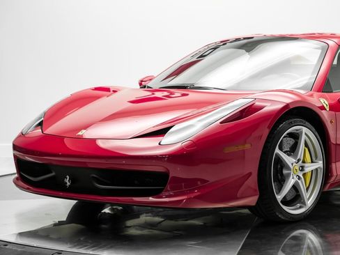 Used 2014 Ferrari 458 Spider RWD image 3