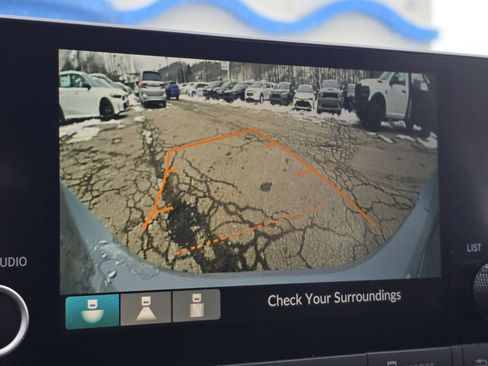 Used 2023 Honda Civic Sport image 4