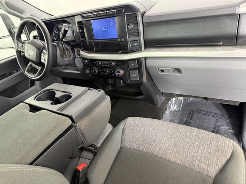 Certified 2024 Ford F250 XLT AWD/4WD image 11