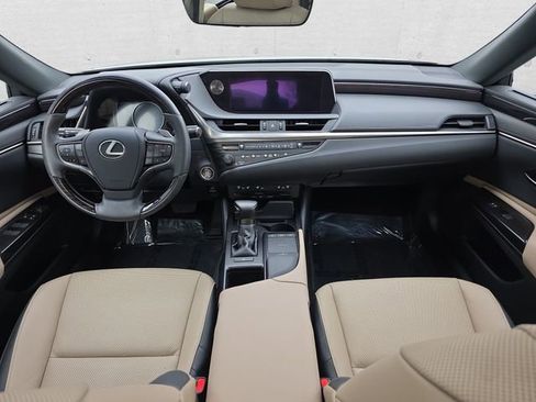 Used 2019 Lexus ES 350 w/ Premium Package image 9