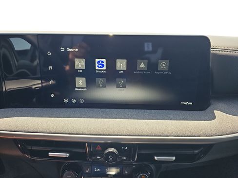 Used 2026 Nissan Kicks SV w/ SV Premium Package FWD image 18