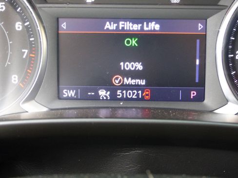 Used 2023 Chevrolet Blazer LT w/ Sound & Technology Package FWD image 29
