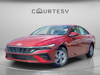 New 2026 Hyundai Elantra SE 360° Tour