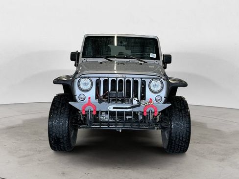 Used 2018 Jeep Wrangler Unlimited Rubicon w/ Cold Weather Group AWD/4WD image 8