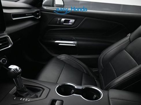 Used 2025 Ford Mustang Premium RWD image 13