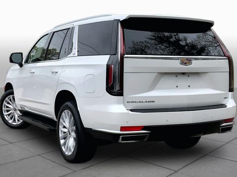 Used 2023 Cadillac Escalade Luxury AWD/4WD image 12