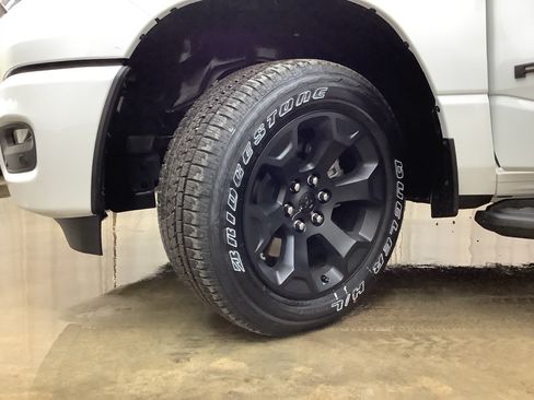 New 2026 RAM 1500 Express AWD/4WD image 25