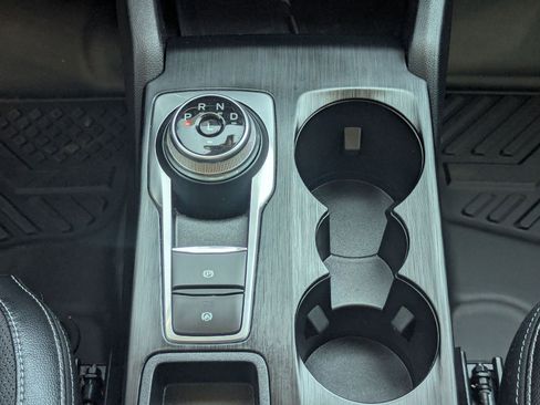 Used 2023 Ford Escape Platinum w/ Premium Technology Package image 19