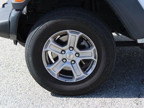 Used 2020 Jeep Wrangler Unlimited Sport S AWD/4WD image 8