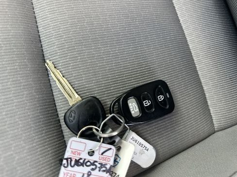 Used 2018 Hyundai Elantra SEL FWD image 31