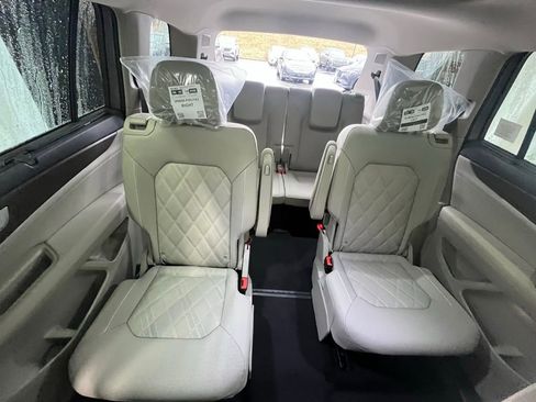 New 2026 Volkswagen Atlas SEL Premium R-Line image 25