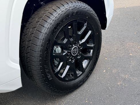 New 2026 Toyota Tundra SR image 5