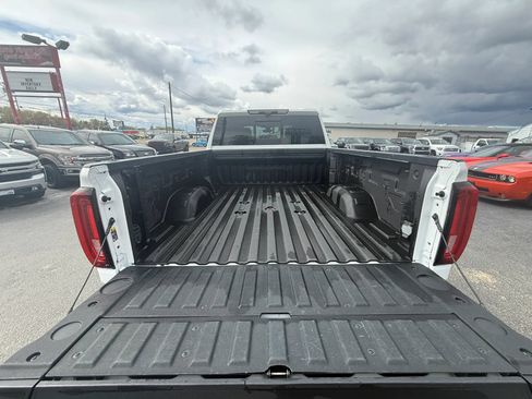Used 2021 GMC Sierra 3500 Denali w/ Denali Ultimate Package AWD/4WD image 13