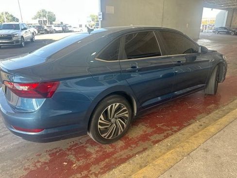 Used 2020 Volkswagen Jetta SEL FWD image 3
