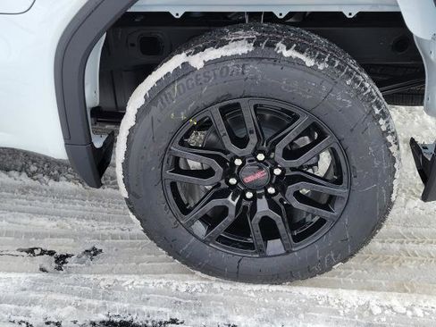 New 2026 GMC Sierra 1500 Elevation image 5