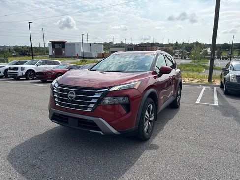 Used 2024 Nissan Rogue SL FWD image 5
