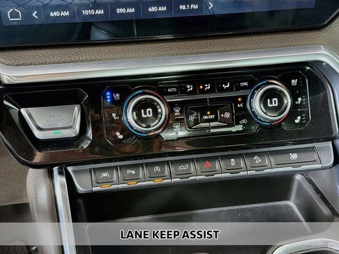 Used 2023 GMC Sierra 1500 Denali AWD/4WD image 7