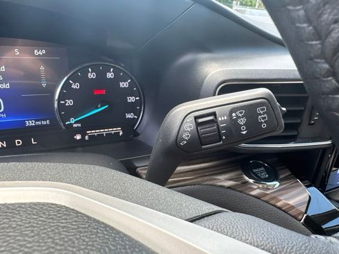 Certified 2023 Ford Explorer Limited w/ Limited Technology Package AWD/4WD image 23