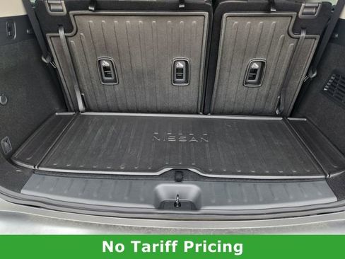 Used 2026 Nissan Pathfinder Platinum FWD image 31