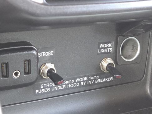 Used 2022 Chevrolet Colorado LT w/ Fleet Safety Package RWD image 5