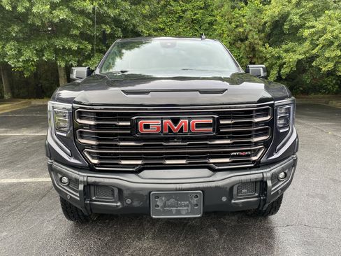 Used 2023 GMC Sierra 1500 AT4X AWD/4WD image 3