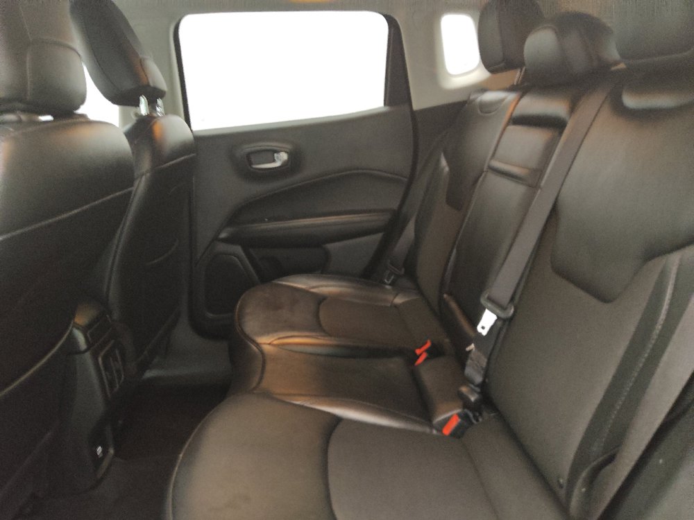 Used 2020 Jeep Compass Latitude AWD/4WD image 18