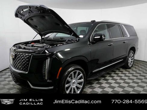 New 2026 Cadillac Escalade ESV 4WD w/ LPO, Floor Liner Package image 36