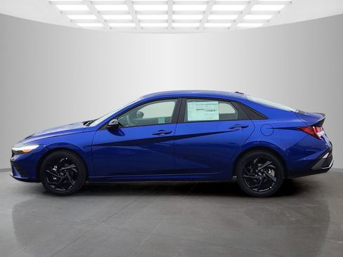 New 2026 Hyundai Elantra Sport image 4