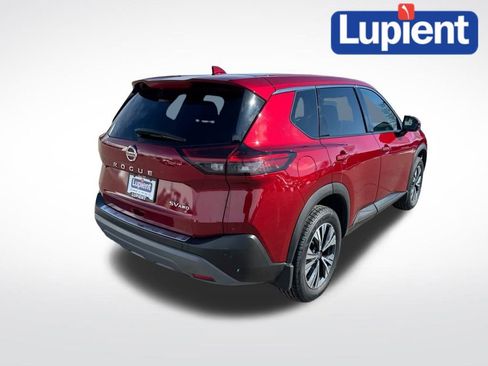Used 2021 Nissan Rogue SV image 4