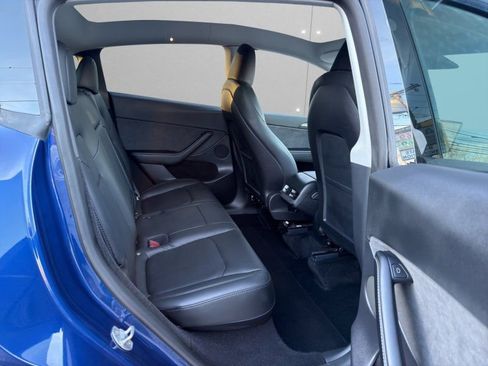 Used 2023 Tesla Model Y Long Range AWD/4WD image 12