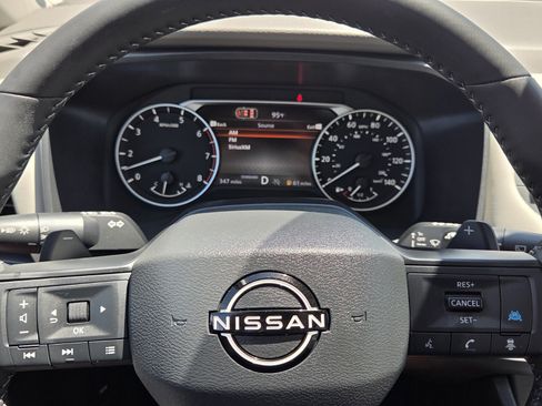 Used 2026 Nissan Rogue Dark Armor FWD image 22