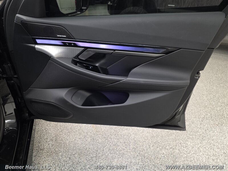 Used 2026 BMW i5 eDrive40 w/ M Sport Package RWD image 39