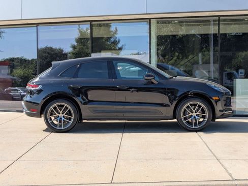 Certified 2025 Porsche Macan image 8