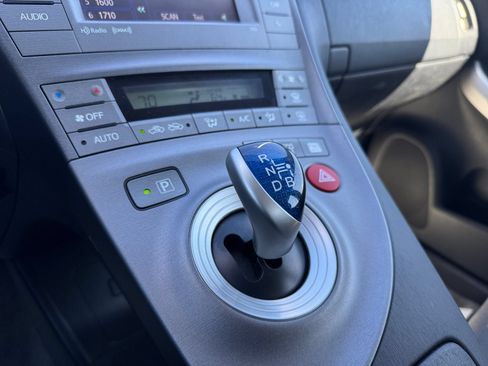 Used 2012 Toyota Prius Three FWD image 6