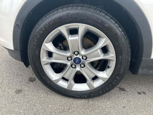 Used 2015 Ford Escape Titanium w/ Equipment Group 301A FWD image 11