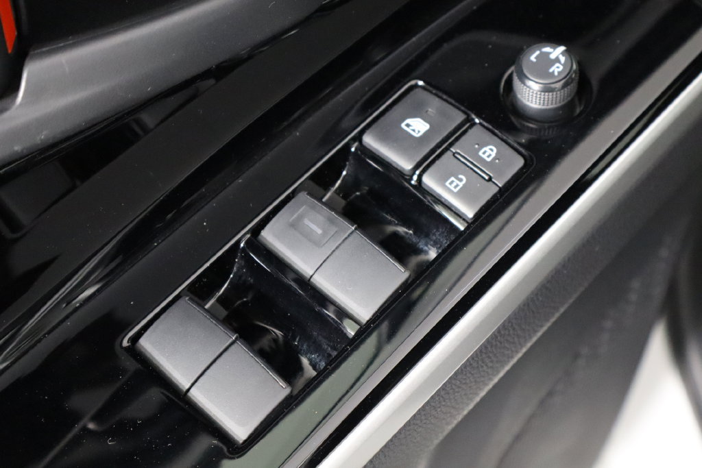 Used 2023 Subaru Solterra AWD image 19