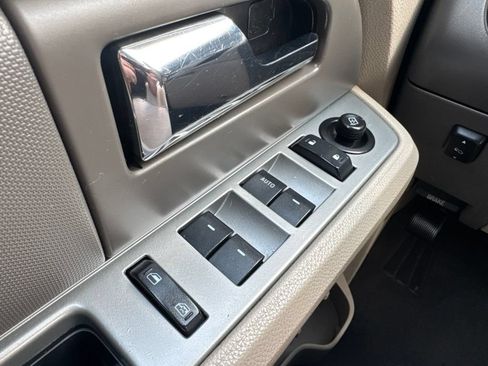 Used 2008 Ford Expedition XLT AWD/4WD image 22