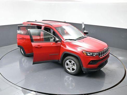 Used 2024 Jeep Compass Latitude w/ Altitude Special Edition image 60