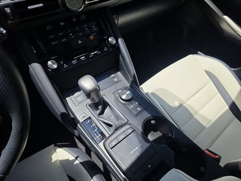 Used 2025 Lexus IS 350 F Sport w/ Navigation Package RWD image 27