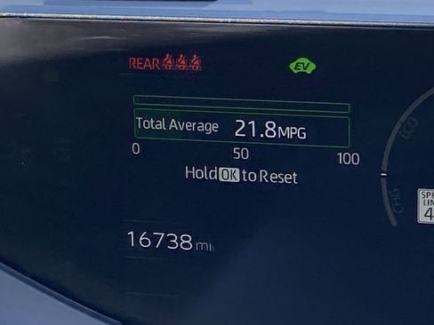 Certified 2025 Toyota Prius LE image 20