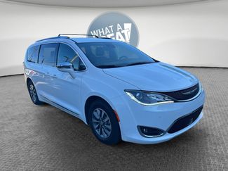 Certified 2020 Chrysler Pacifica Limited w/ Advanced Safetytec Group FWD video 1