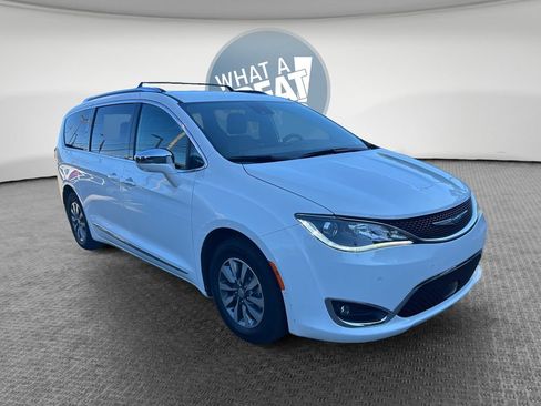 Certified 2020 Chrysler Pacifica Limited w/ Advanced Safetytec Group FWD image 1