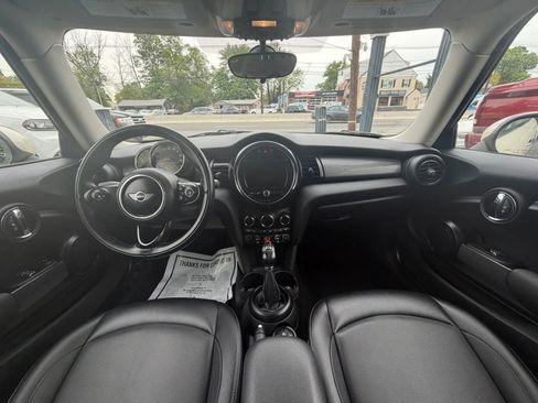 Used 2018 MINI Cooper 2-Door Hardtop FWD image 28